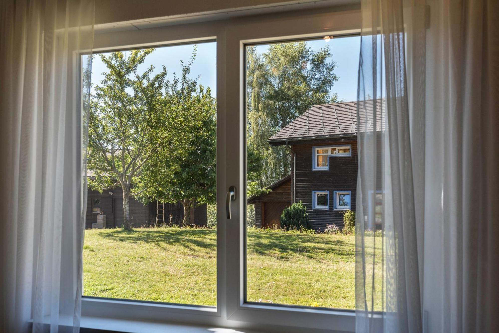Haus Isele Apartment Urberg Екстериор снимка